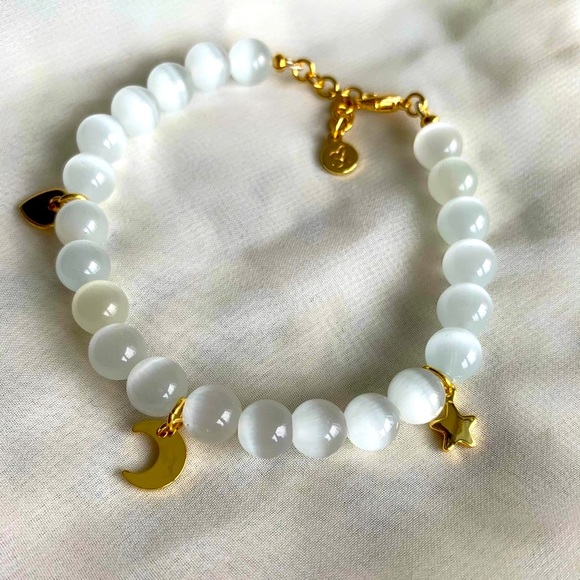 White Moonstone Gemstone Charm Bracelet - Picture 6 of 9